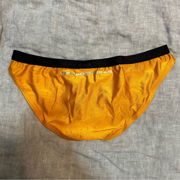 N2N Bodywear Bright Orange Shiny Pouch Briefs Size Large NWT - Picture 3 of 4